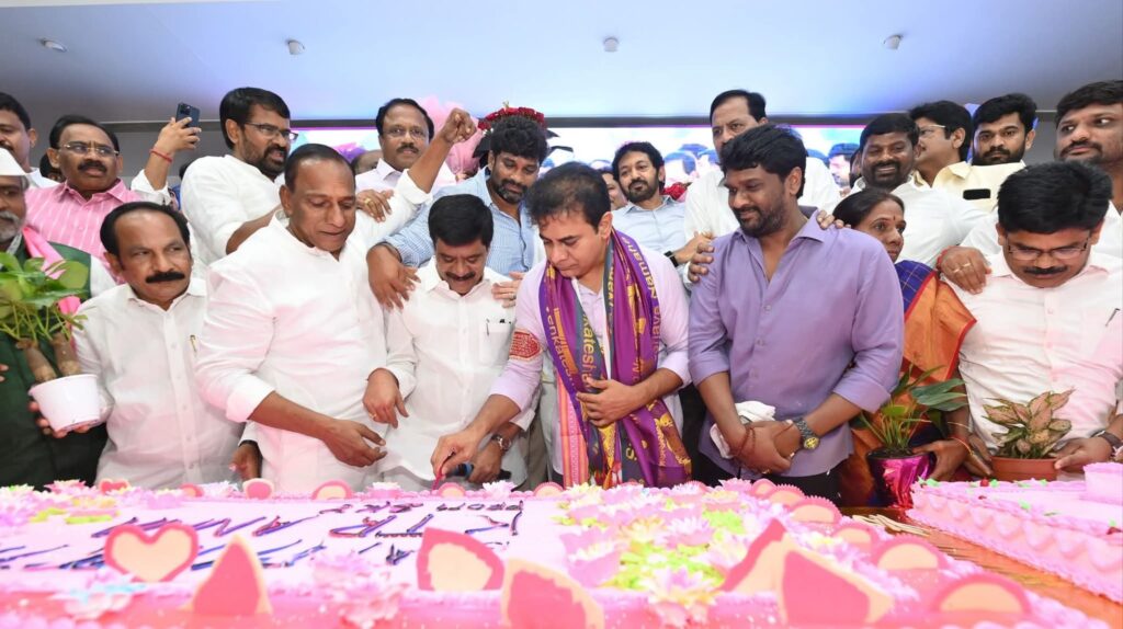 ఘనంగా కేటిఆర్ పుట్టినరోజు (వీడియో)- news10.app