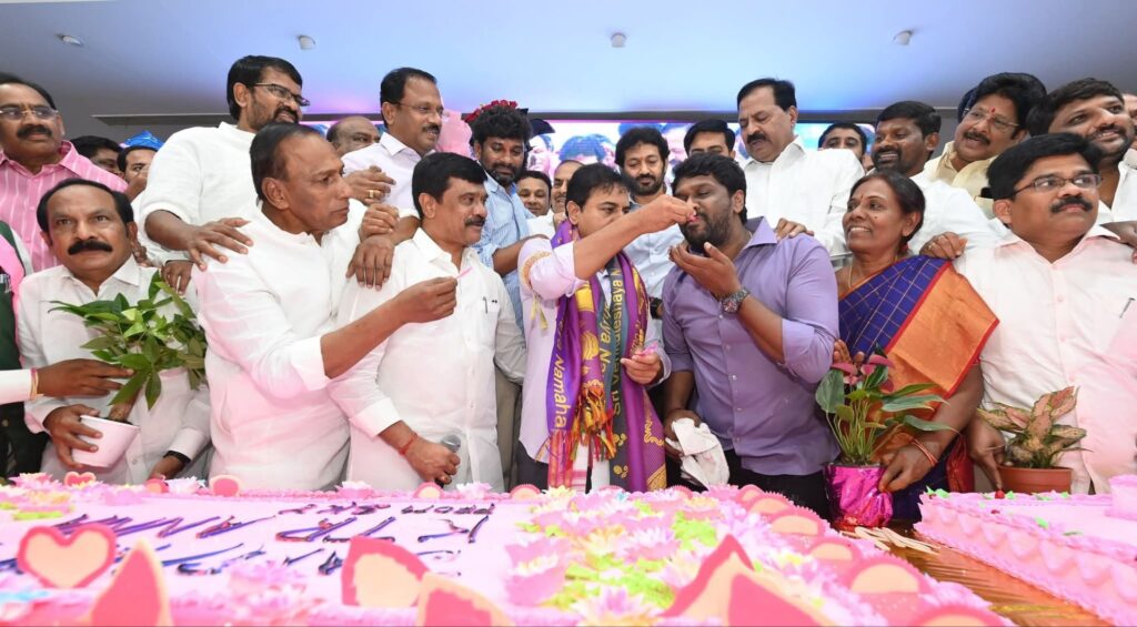 ఘనంగా కేటిఆర్ పుట్టినరోజు (వీడియో)- news10.app