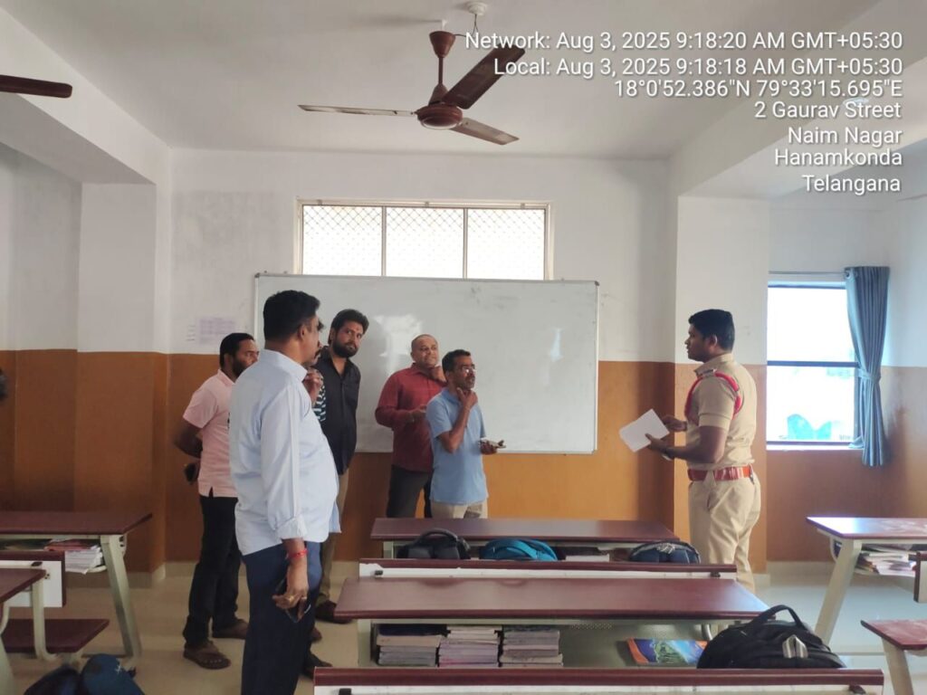 ఎస్ ఆర్ కళాశాల విద్యార్ధిని ఆత్మహత్య ఎస్ ఆర్ కళాశాల విద్యార్ధిని ఆత్మహత్య- news10.app