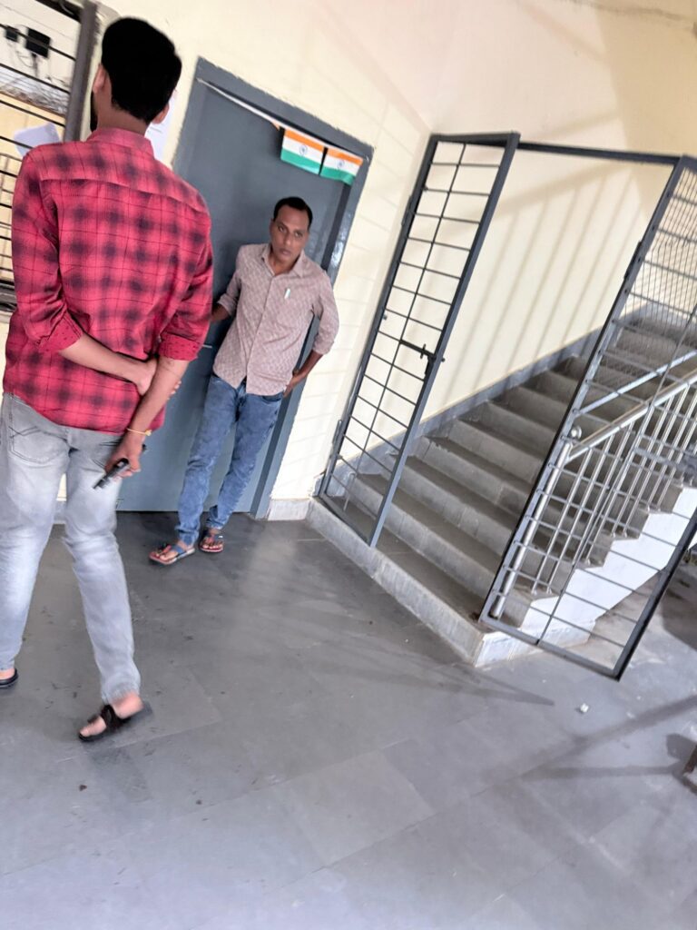 ఆర్టిఏ లో పెద్దసారు హవా...? ఆర్టిఏ లో పెద్దసారు హవా...?- news10.app