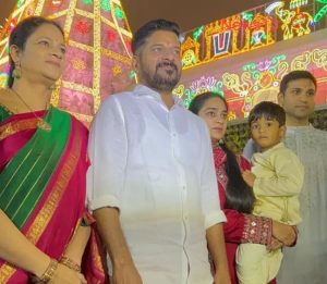 శ్రీవారిని దర్శించుకున్న సీఎం దంపతులు శ్రీవారిని దర్శించుకున్న సీఎం దంపతులు- news10.app