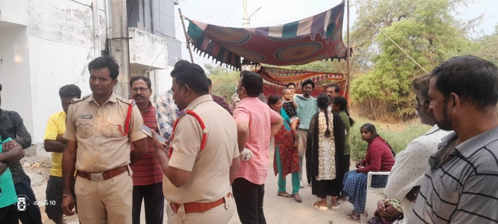 తండ్రి కూతుళ్ల సజీవ దహనం..ఘాతుకానికి పాల్పడింది అల్లుడే...? తండ్రి కూతుళ్ల సజీవ దహనం..ఘాతుకానికి పాల్పడింది అల్లుడే...?- news10.app